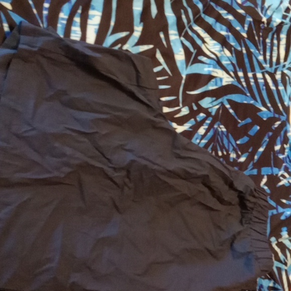 Swim shirt and shorts. Size 18. - Picture 3 of 4